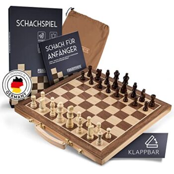 FALKENWERK Magnetisches Schachspiel Holz [38x38 cm] - Handgefertigtes Schachbrett aus Echtholz - Hochwertiges Schach Brett inkl. Anleitung & Tipps - Klappbares Chess Board mit Tragegriff - Geschenk