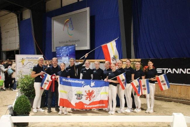 MV-Teams beim Deutschen Voltigierpokal am Start