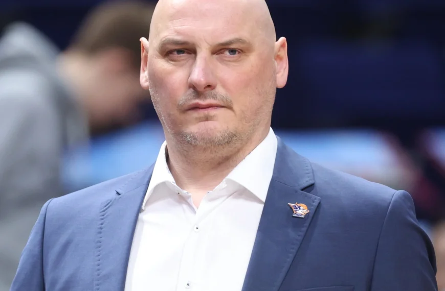 Coach Frasunkiewicz bleibt bei den SEAWOLVES