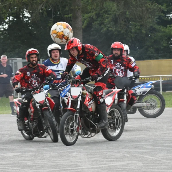 Volles Programm in den Motoball-Ligen