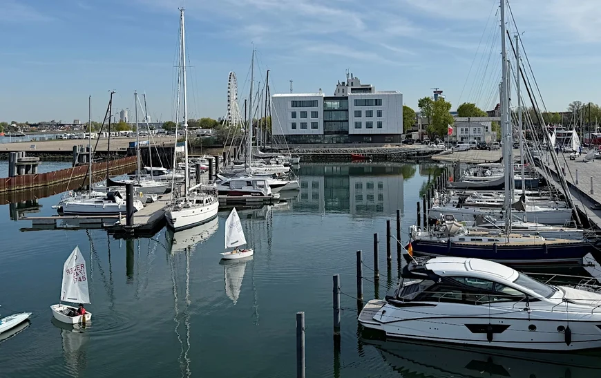 Feierliche Eröffnung der neuen Sportschule Warnemünde