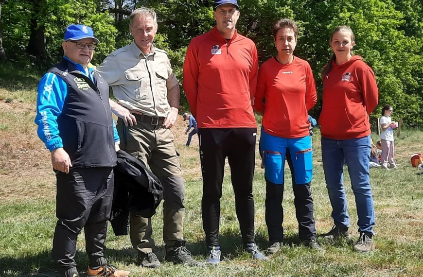 Sportler des SC Laage unterstützen landesweite Waldolympiade
