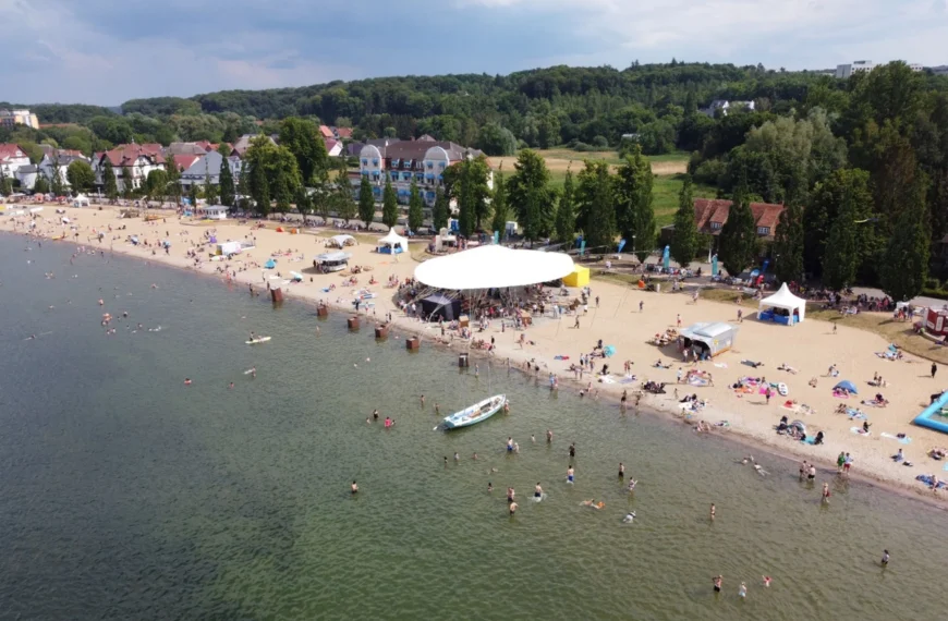 Feiern, staunen und mitmachen: Stadtwerke-Strandfest am 12. und 13. Juli