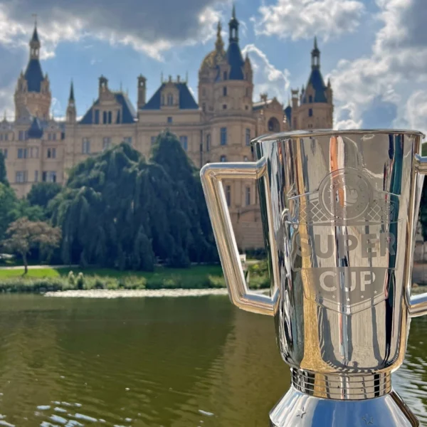 SSC Palmberg Schwerin fordert beim WT Energiesysteme Supercup 2025 den Dresdner SC