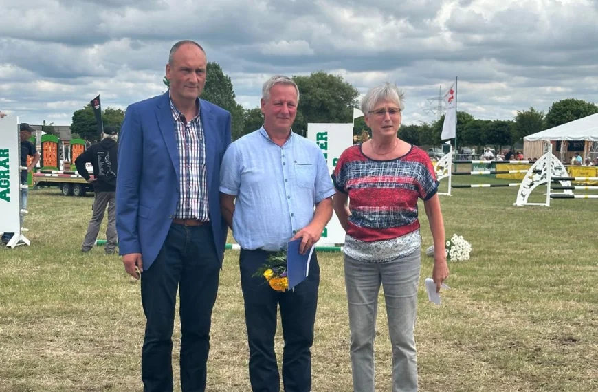 Silberne Ehrennadel des KSB VG für Torsten Lanske