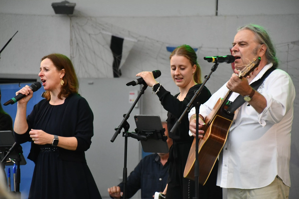 Rostocker-Band-Irish-Coffee_c_Katrin-Heidemannannt