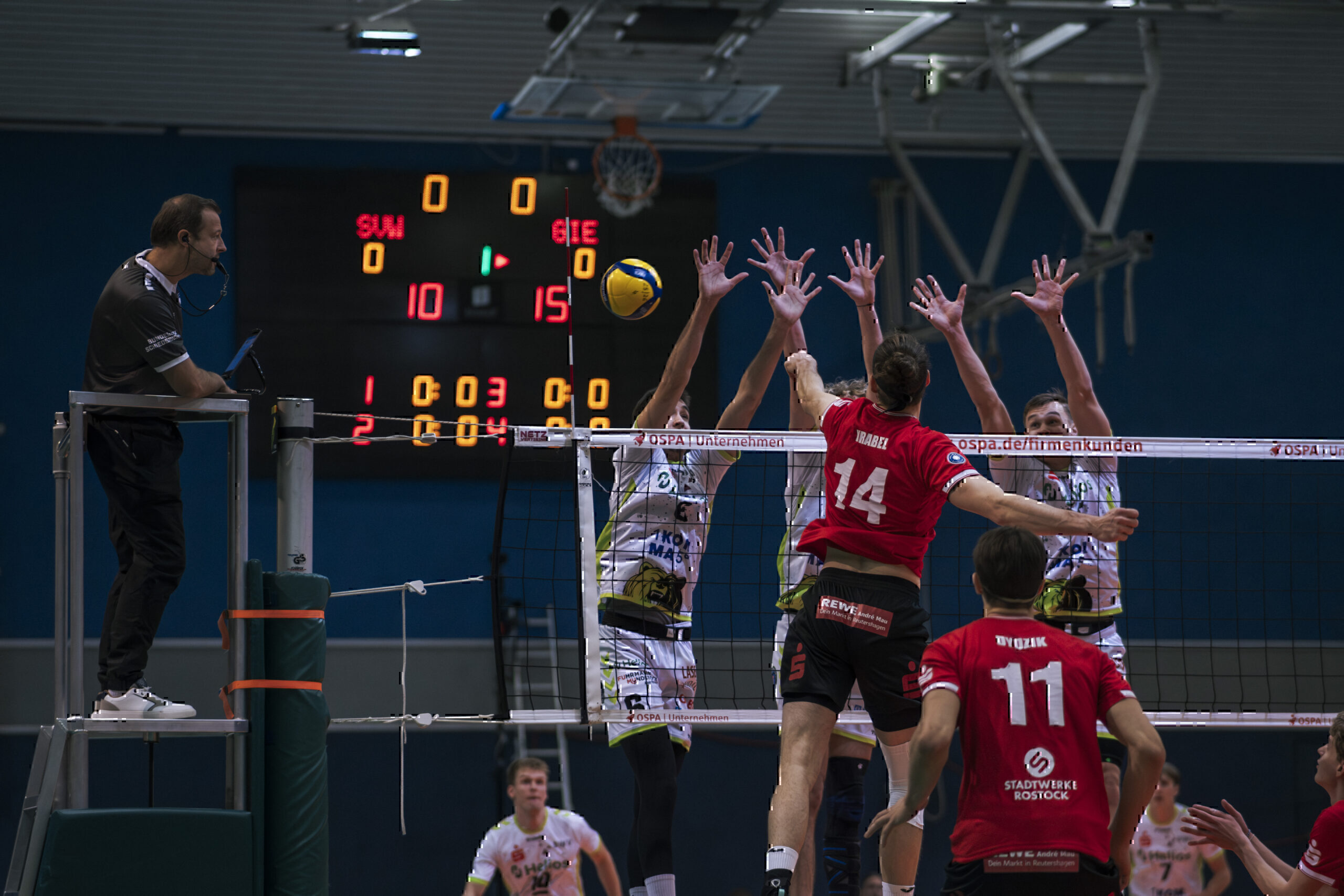 SV WarnemĂŒnde zeigt starken Kampf trotz Niederlage gegen Giesen