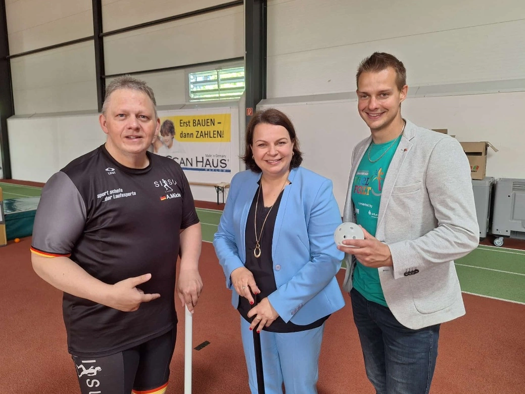 Muecke_Drese_Tiede_c_ZVG