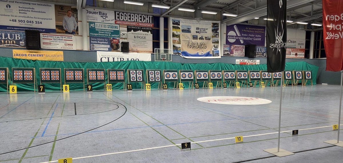 LEM-Halle-Bogensport_Pommernhalle_c_SC-Guetzkow